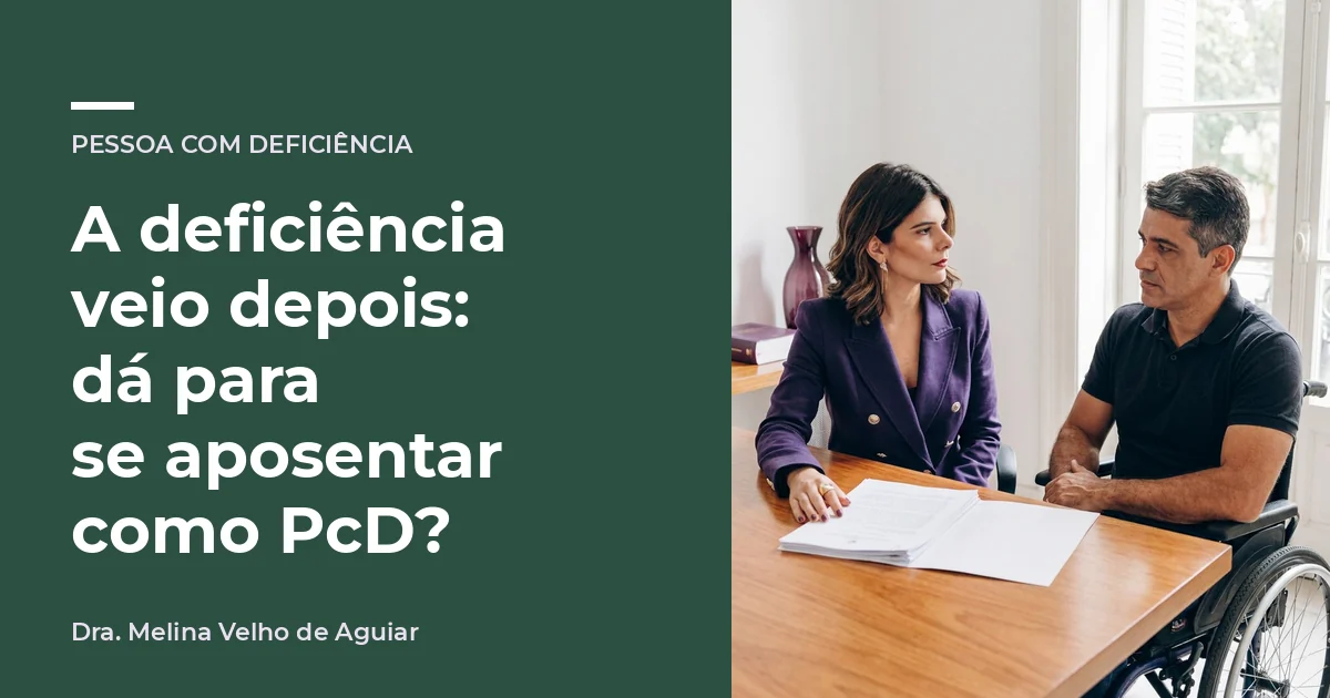 A deficiência veio depois: dá para se aposentar como PcD? A advogada Melina Velho de Aguiar com um trabalhador de uns 48 anos que passou a usar cadeira de rodas depois de um acidente.